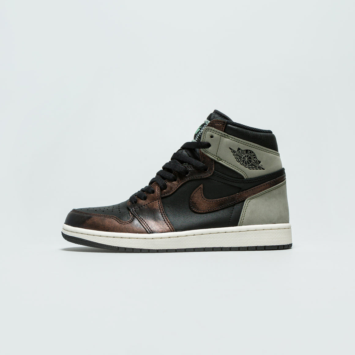 nike air jordan patina