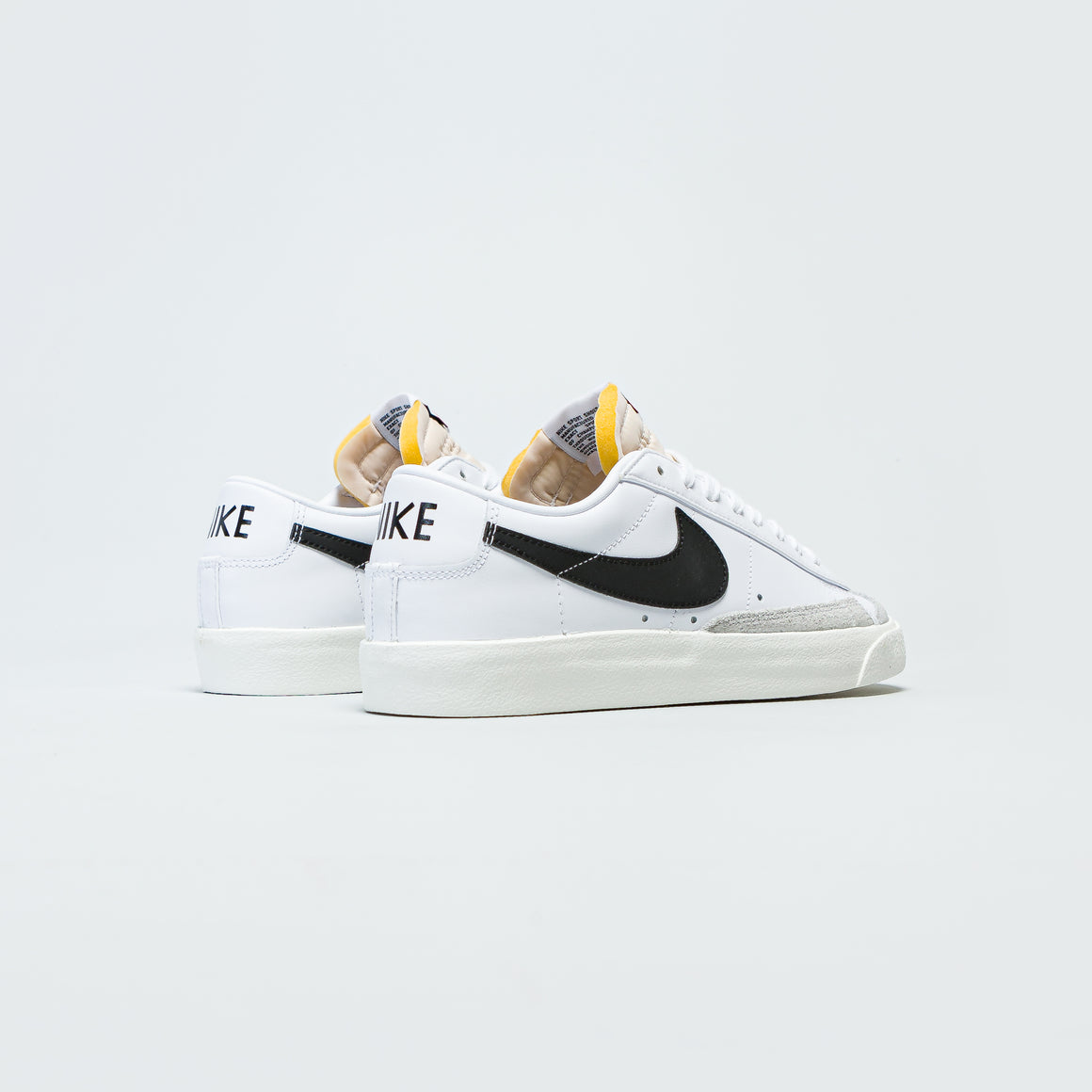 Nike Blazer Low 77 Vintage White Black Sail Up There