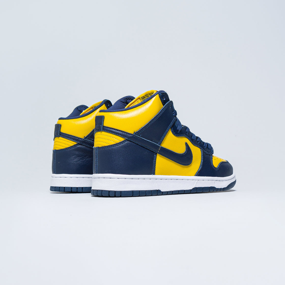 nike dunk hi sp varsity maize & navy