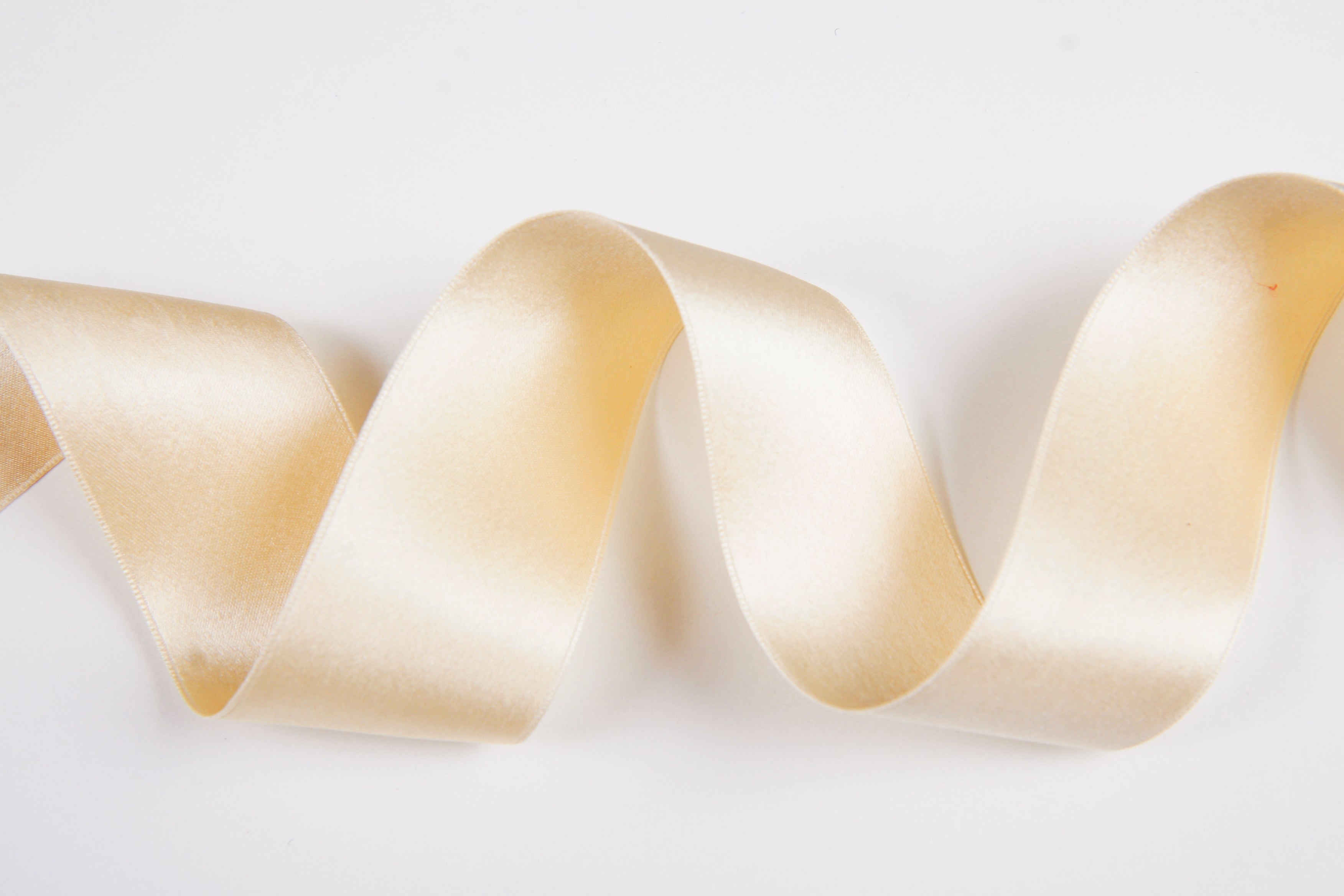 Cream satin bows, 7mm ribbon bows, pack of 20 - The Button Shed