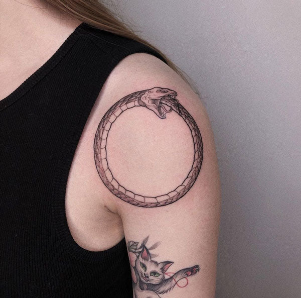 Tatouage Viking Ouroboros