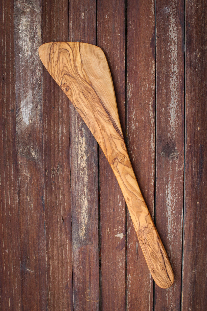 angled wooden spatula