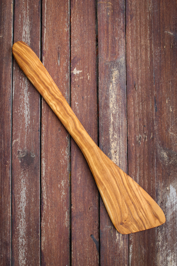 angled wooden spatula