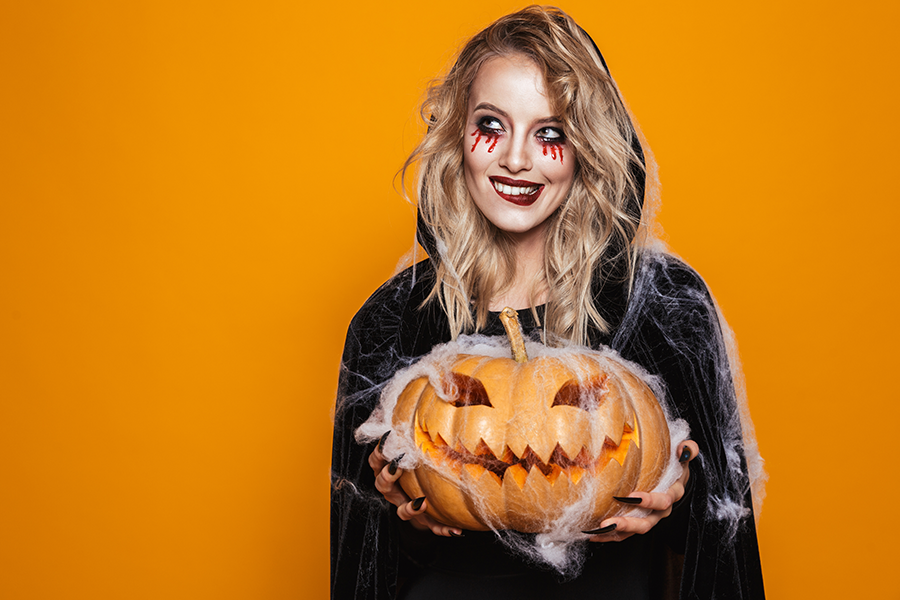 25 Easy Halloween Costumes and Hairstyles to Match image