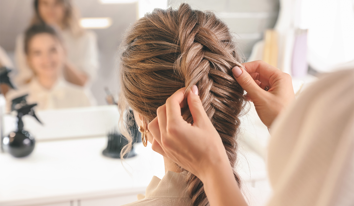 How To: A Party-Ready Hair Clip Hairstyle For Your Next Night Out -   Fashion Blog