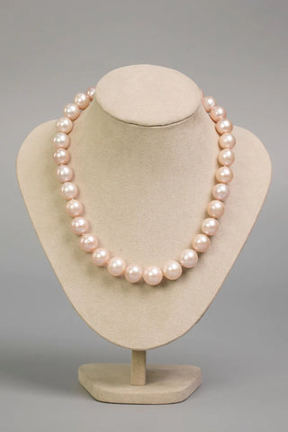 Yasira Round Pearl Necklace