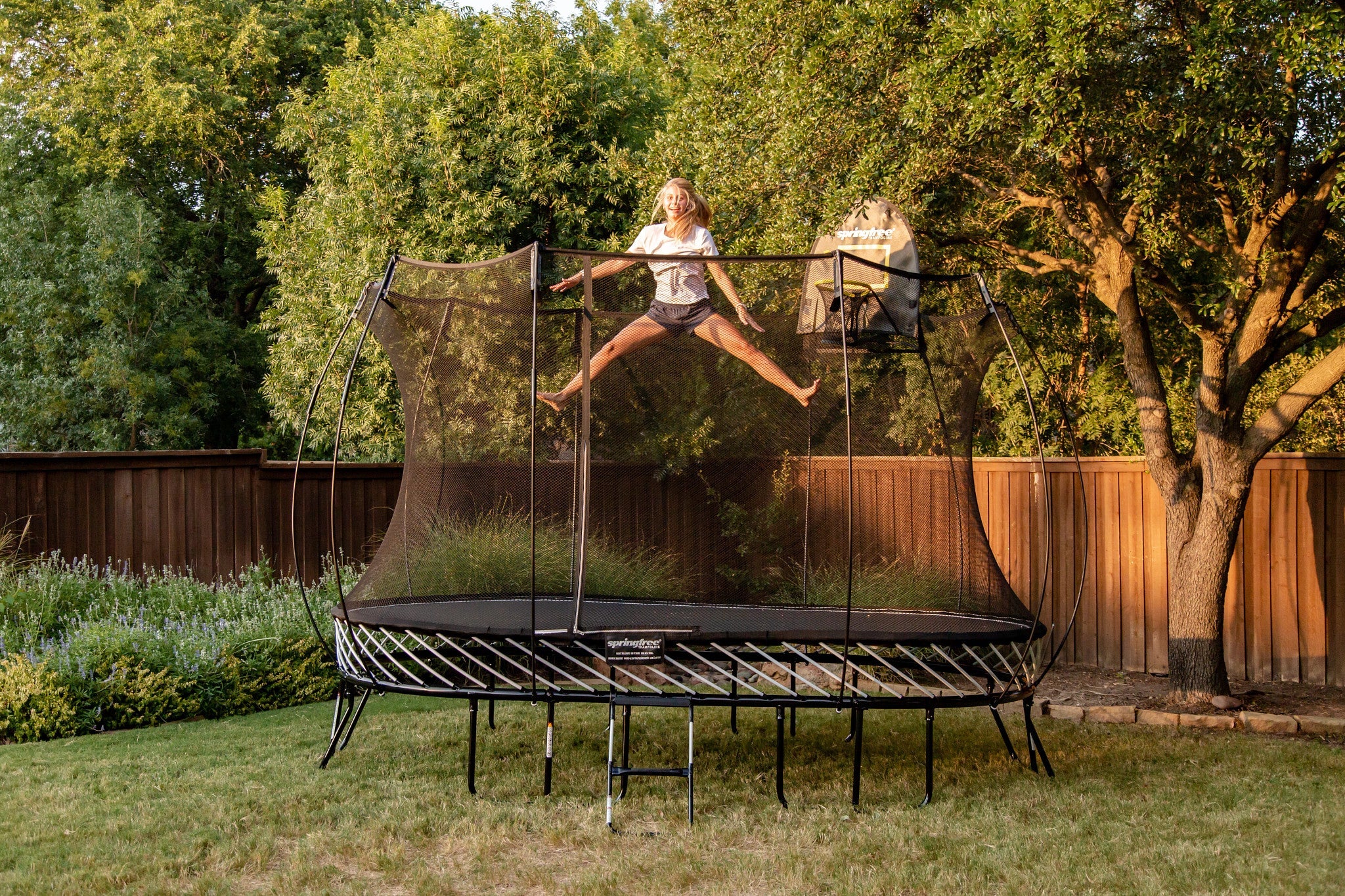 Large Oval Trampoline - 8x13' – Recreations