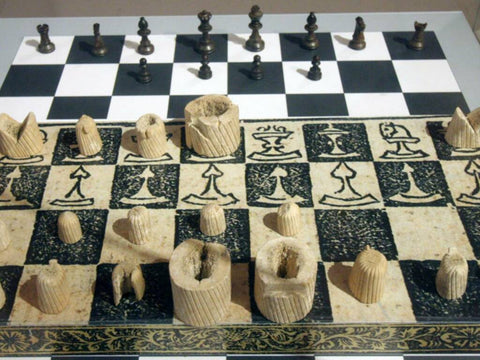 Chess Set Medieval Big Top Retro Wood Retro Table Magnetic Chess