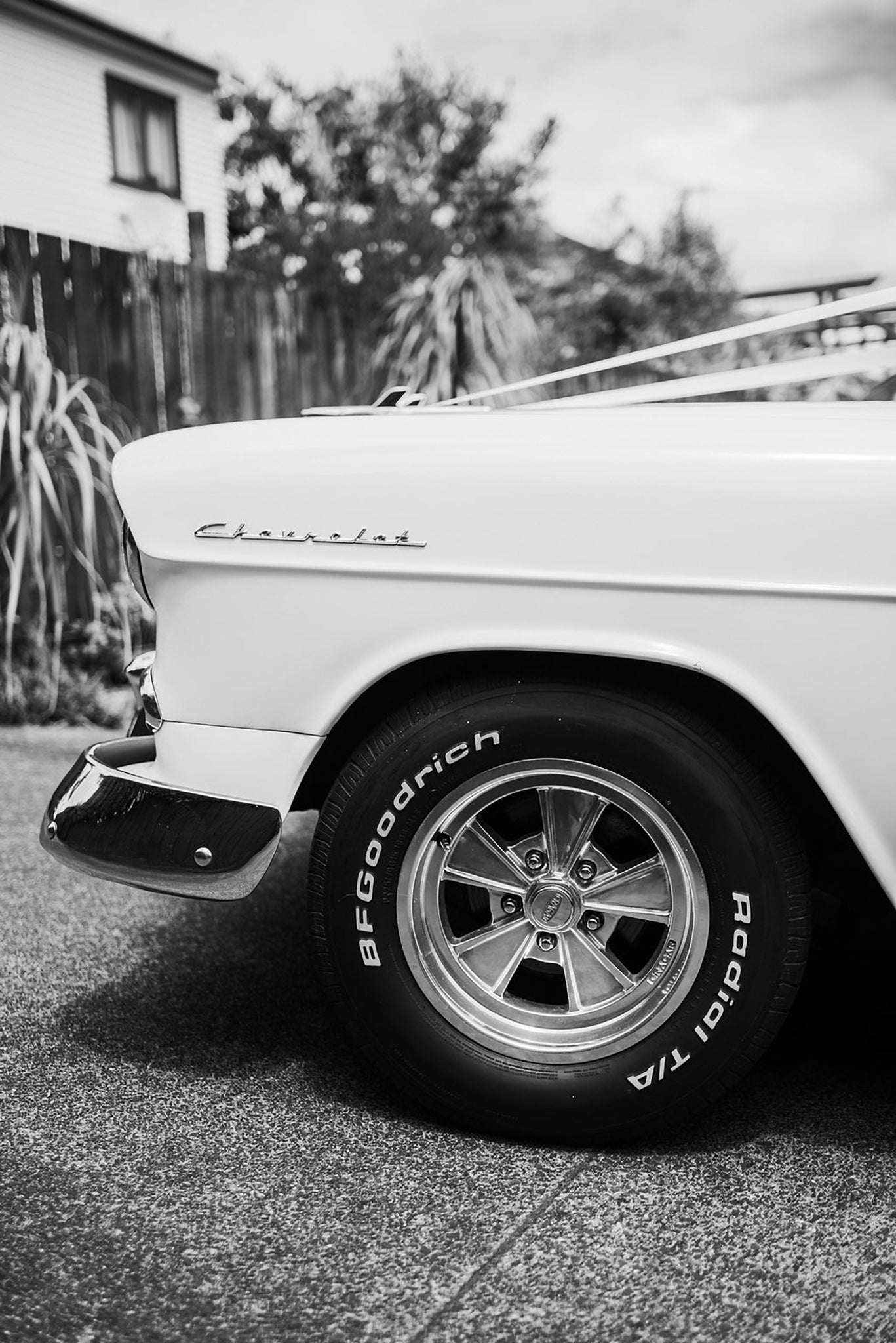 vintage wedding car wheel detail 