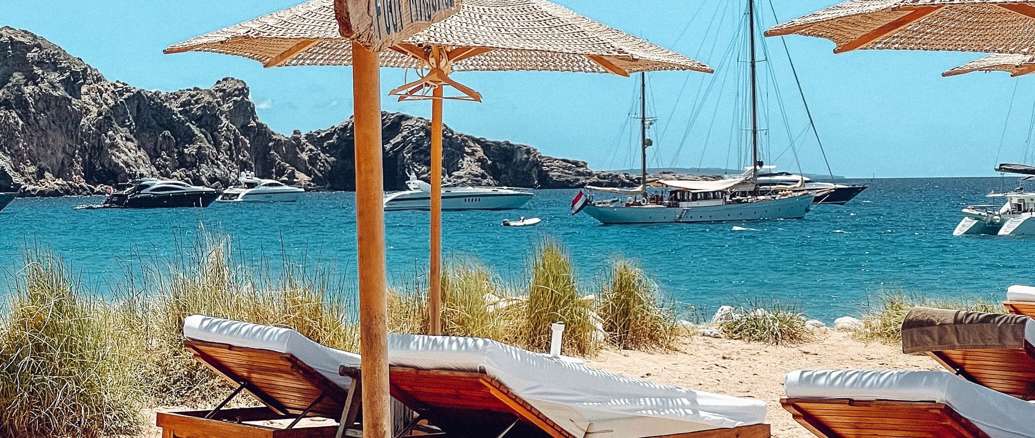 Beach club Ibiza Wonders of Luxury