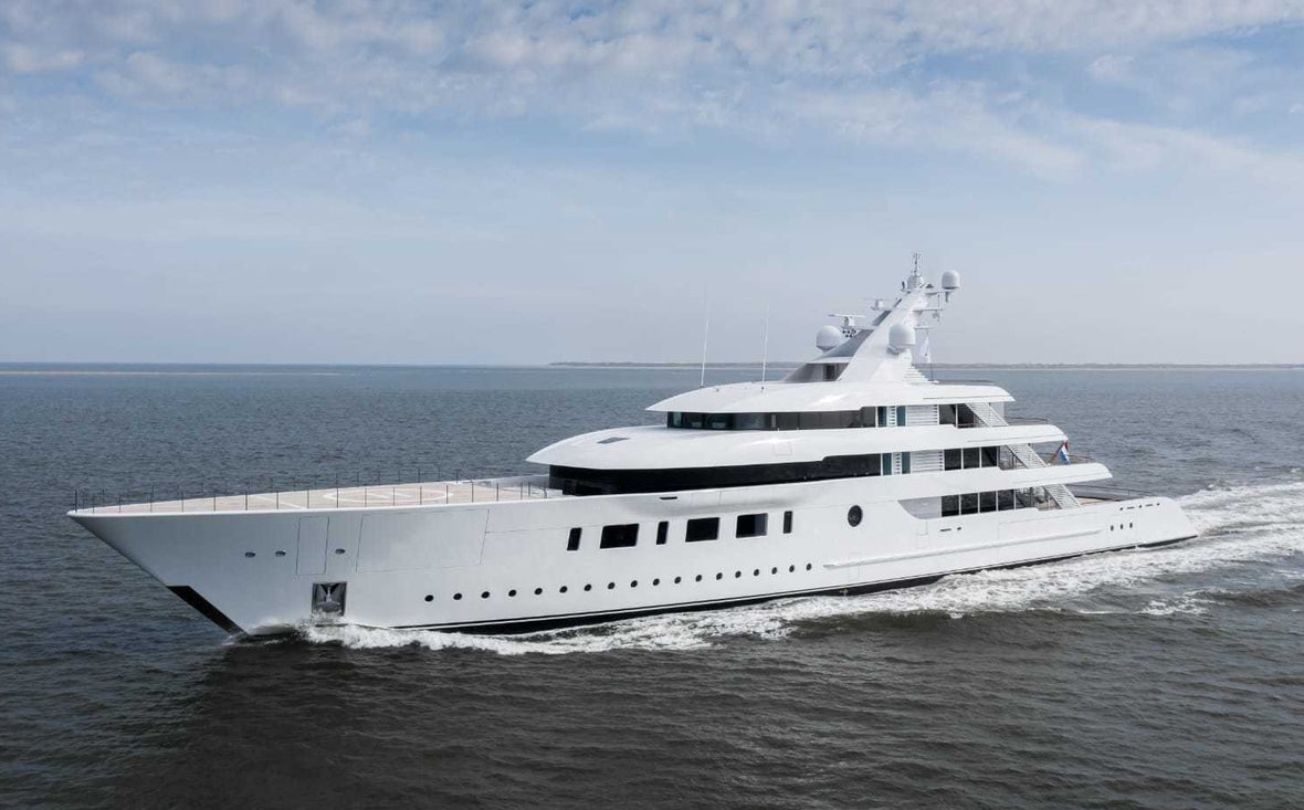 feadship wonders of luxury cover superyacht bliss.jpg