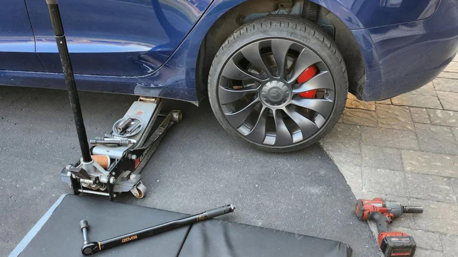 Service mobile de réparation de pneus