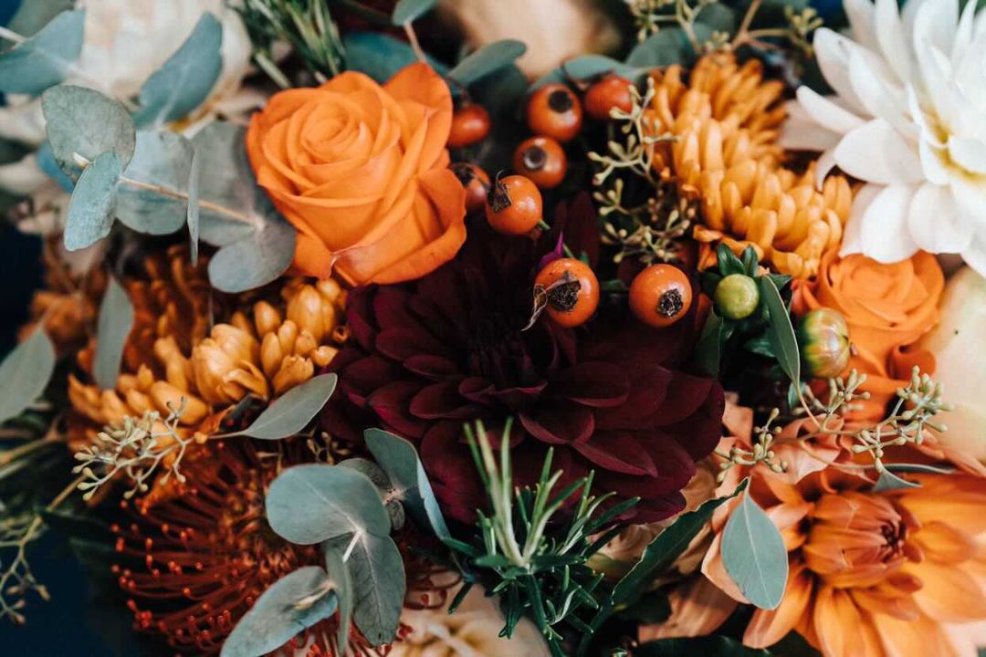 floral decorations for oxleaze barn