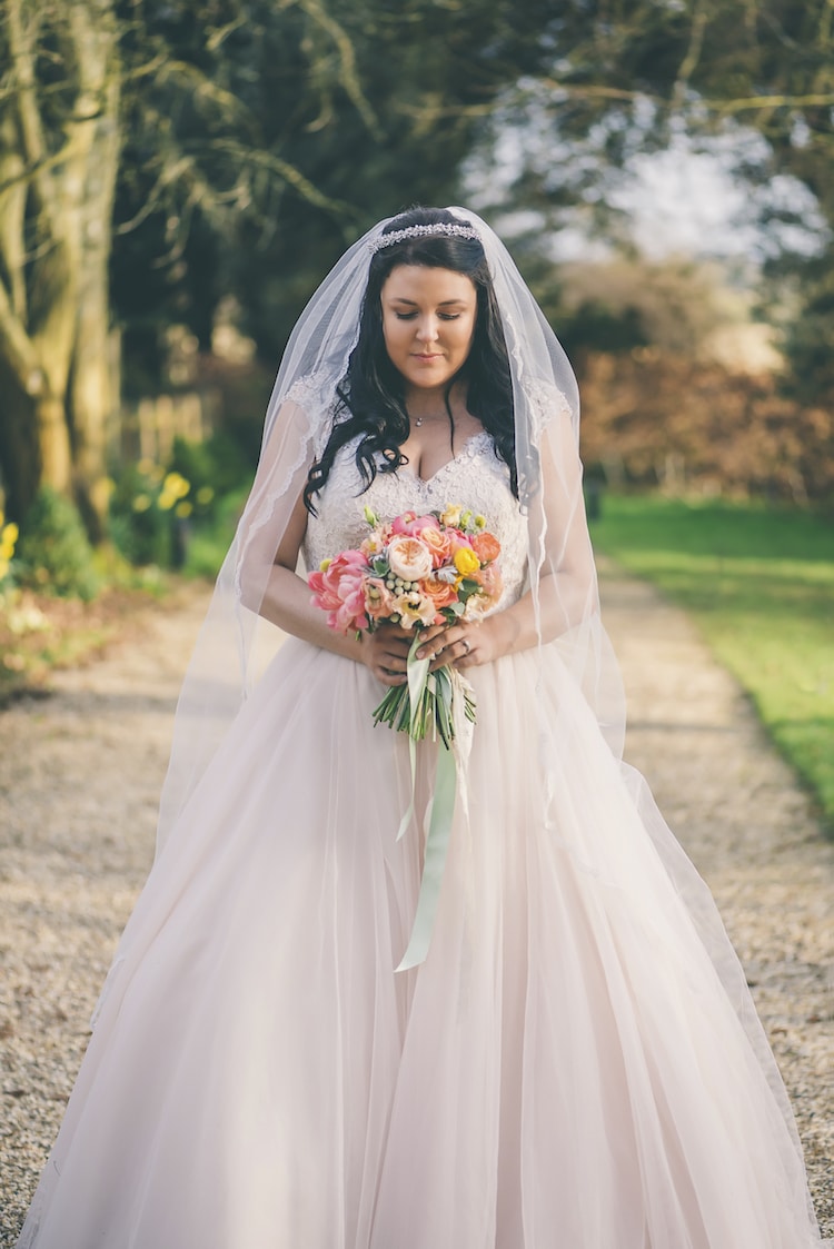 lace wedding veil