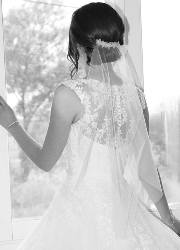 barely there wedding veil and headpiece