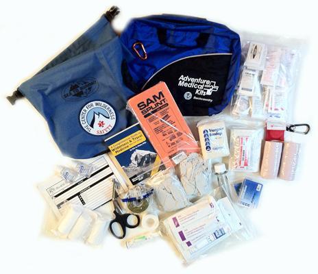An overview over my personal 3-tier-approach to first aid kits