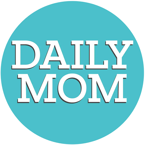 DAILY MOM LOGO