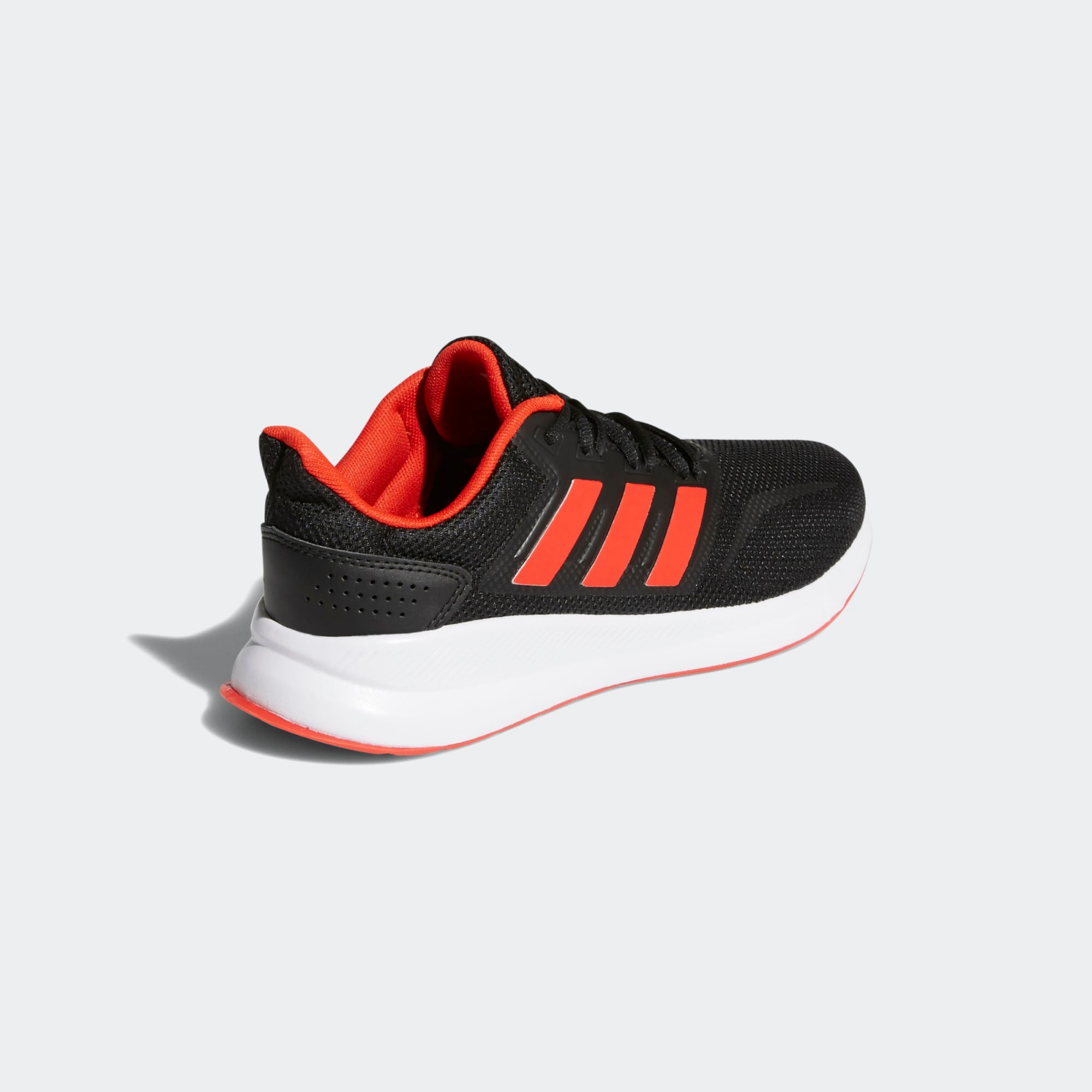 g28910 adidas