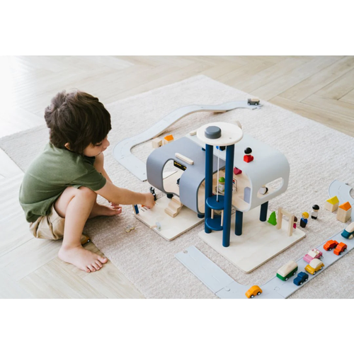 Plan Toys Crane Set Large- Plan Toy - Freddie & Millie Toys