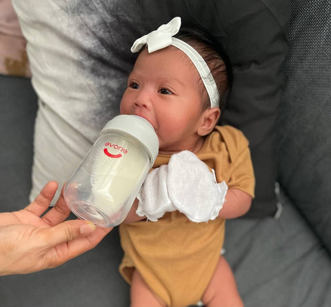 When Do Babies Hold Their Own Bottle?