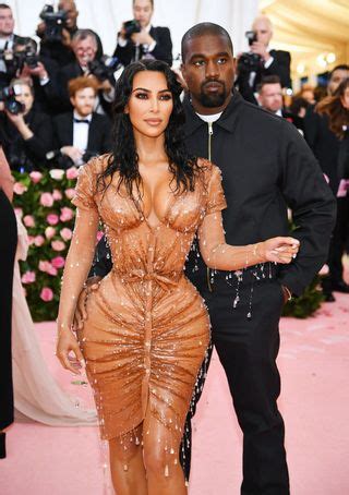 Kim Kardashian, Kayne West, 2019 Met Gala, Bored.