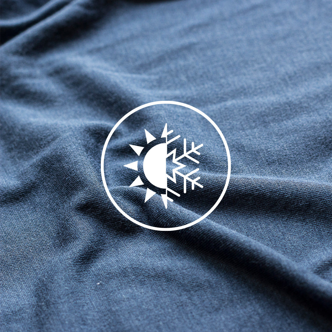 T-Shirt with Hot Cold Graphic Icon