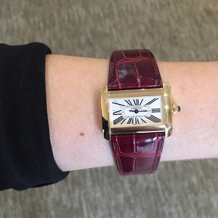 Pre-Owned Cartier Tank Divan \