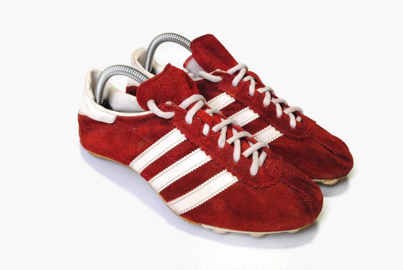 Кроссовки адидас ссср. Ретро кроссовки адидас 80. Adidas кроссовки 1980. Кроссовки адидас СССР 80. Кроссовки adidas USSR.