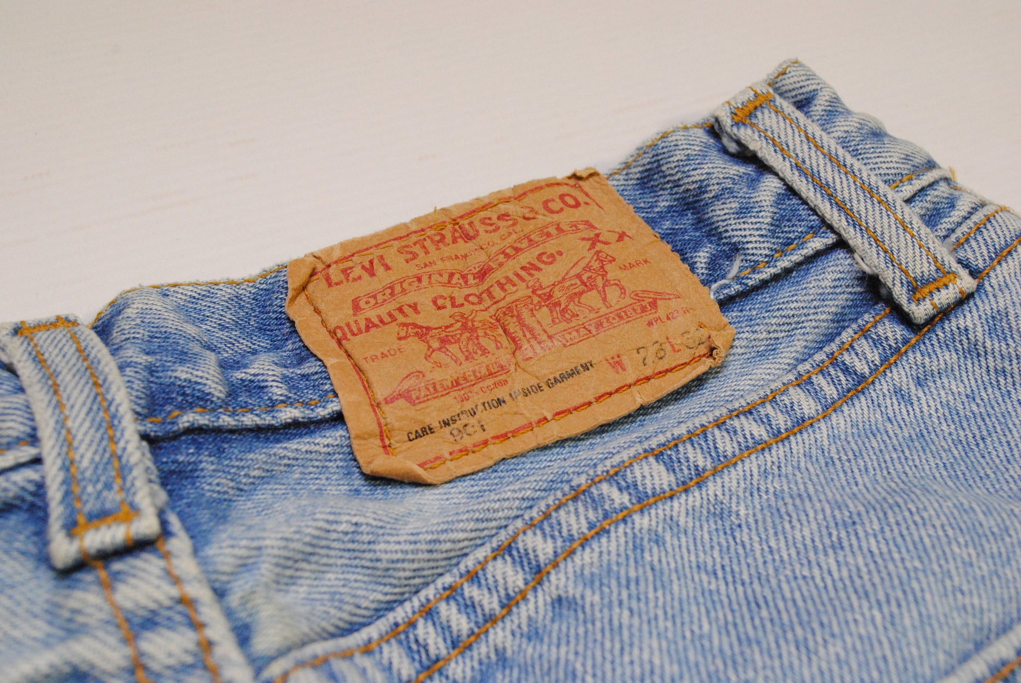 levis 901 high waisted jeans