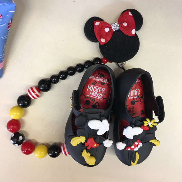 MINI MELISSA KISSING MICKEY/MINNIE 