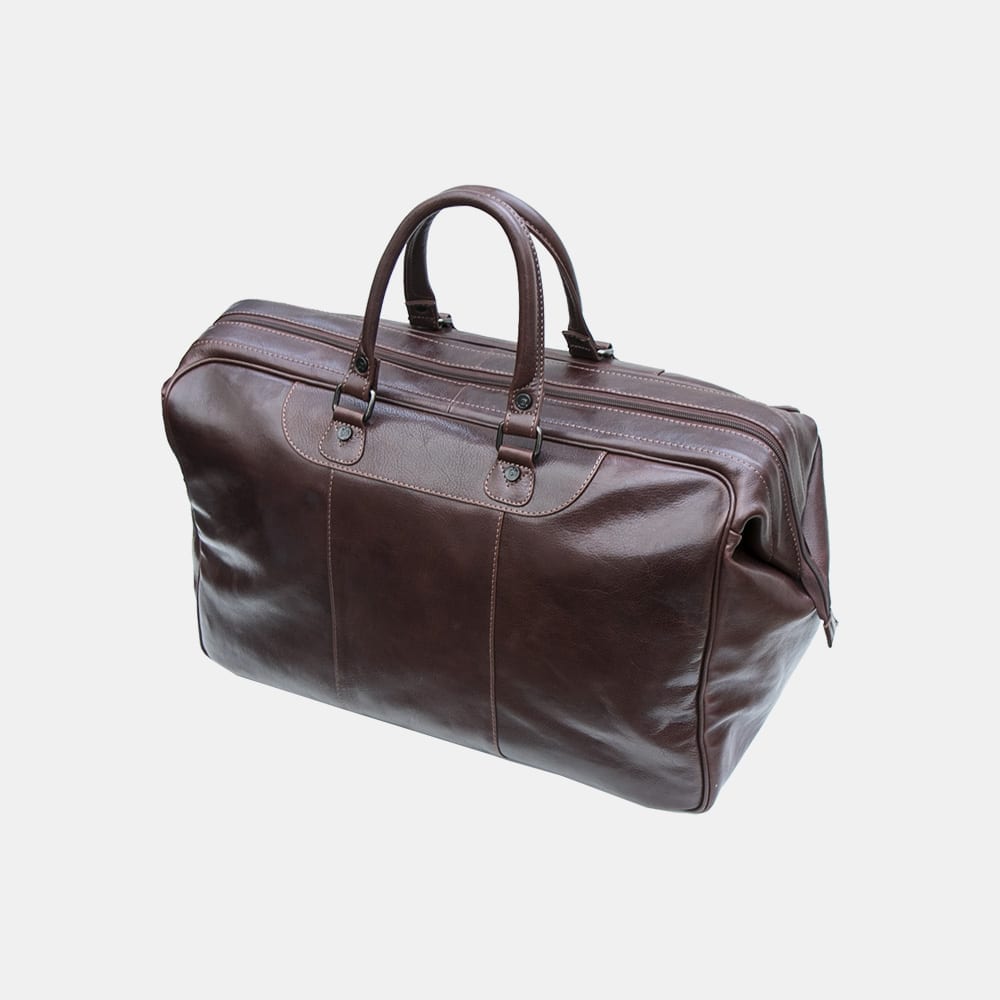 Must Have Travel Bags & Accessories For The Summer Prime Hide Leather