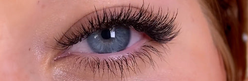 When is it Best to Offer Hybrid Lashes?