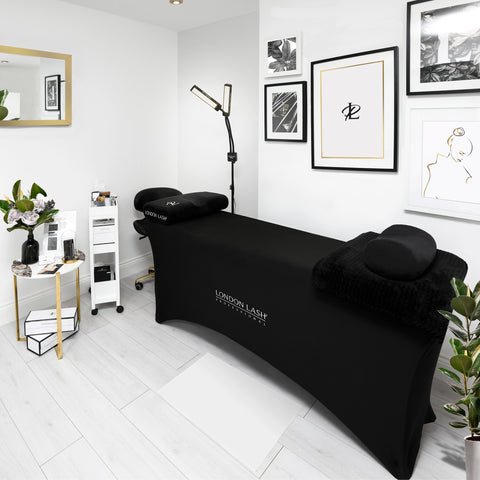 Salon decor for a beauty room with a beauty bed and lash pillow