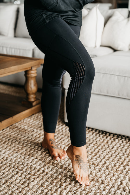 Black Liquid Bombshell Leggings | Modern Butterfly Co.