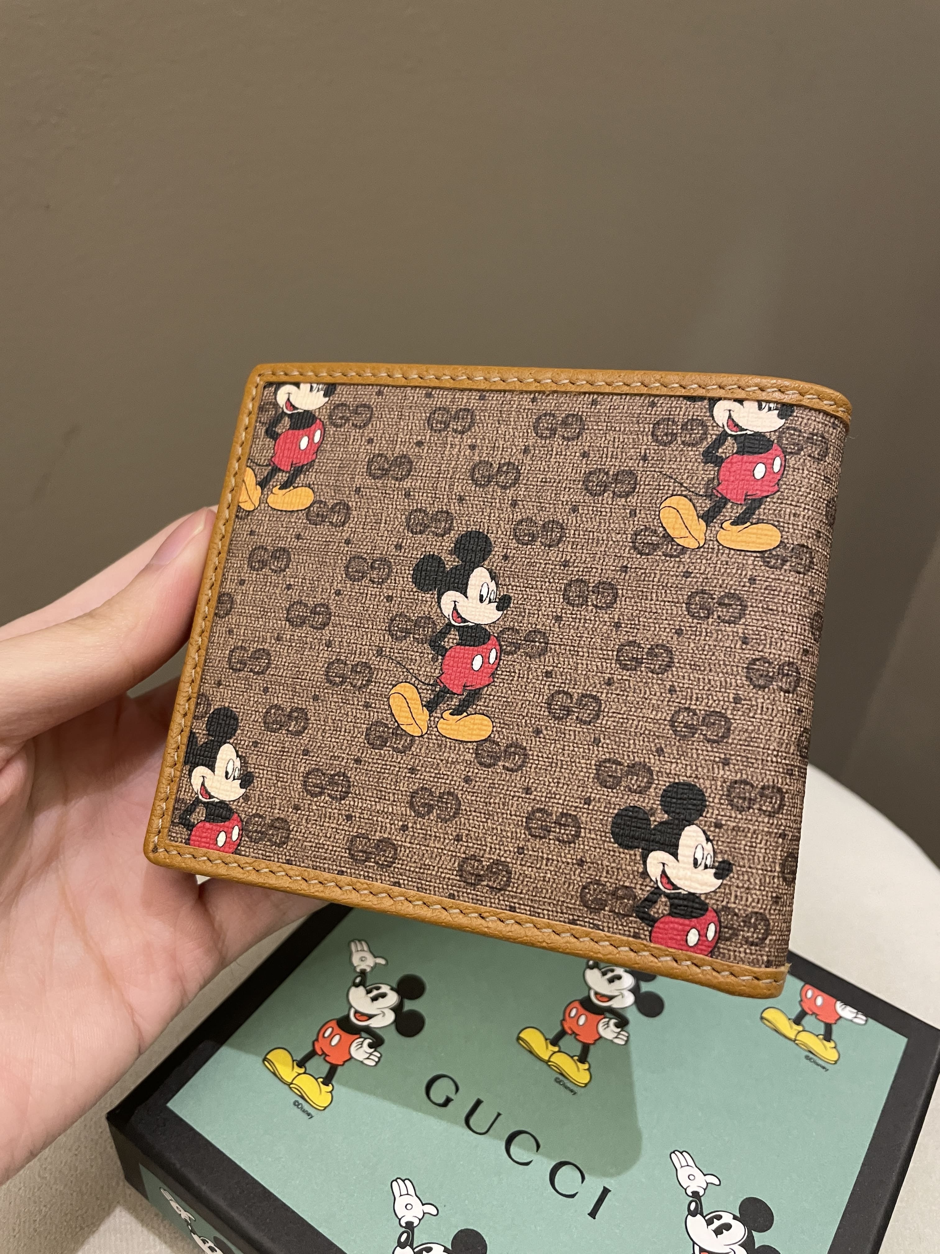 Gucci X Mickey Mouse Bifold Wallet Monogram Canvas – ＬＯＶＥＬＯＴＳＬＵＸＵＲＹ