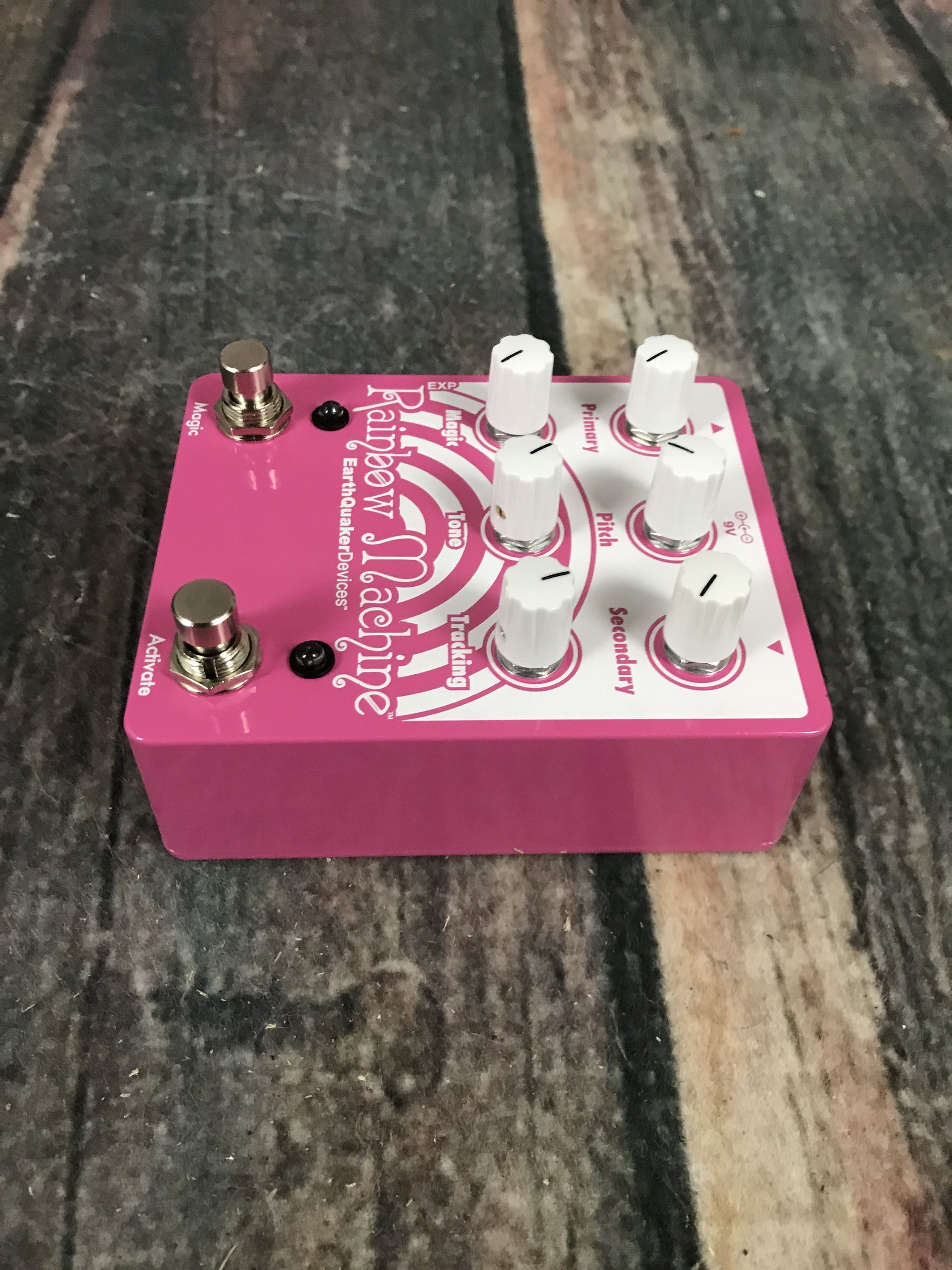 EarthQuaker Devices Rainbow Machine Polyphonic Pitch ...