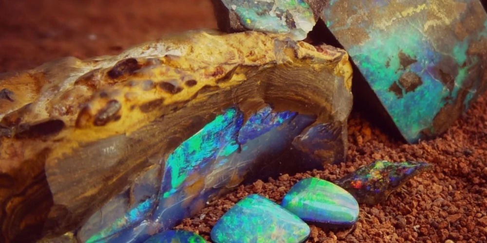 Queensland boulder opal