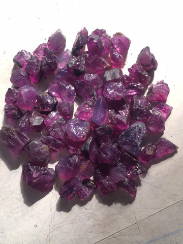 Raw Kashmir Sapphire for Faceting
