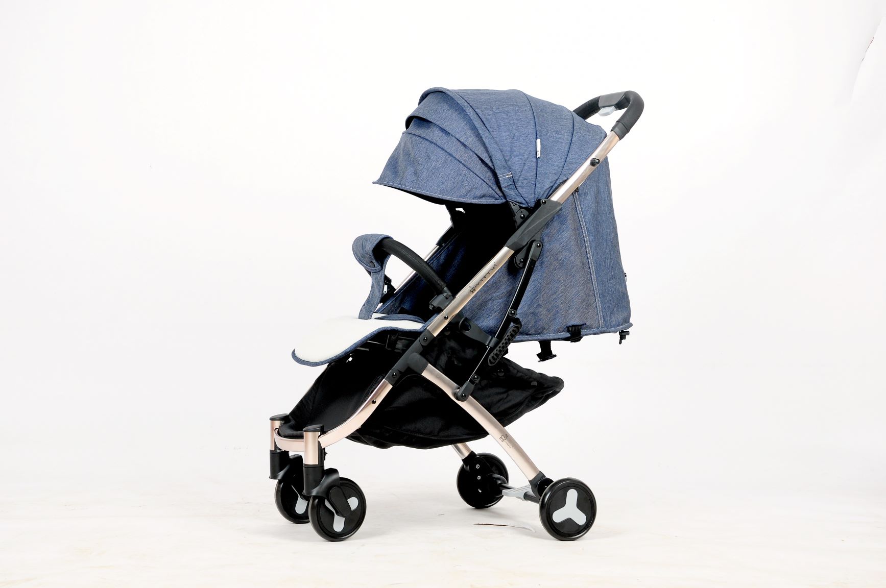 lie flat travel stroller