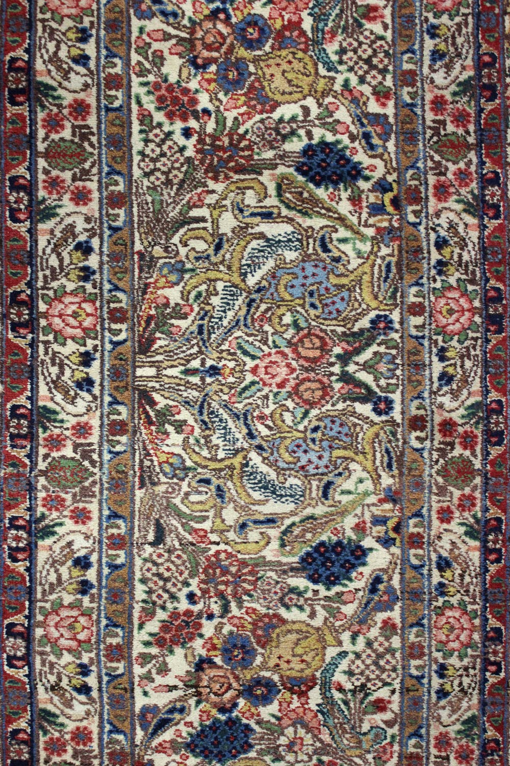 Exquisite Persian Bijar Rug 2'4 X 3'5 - Timeless Beauty