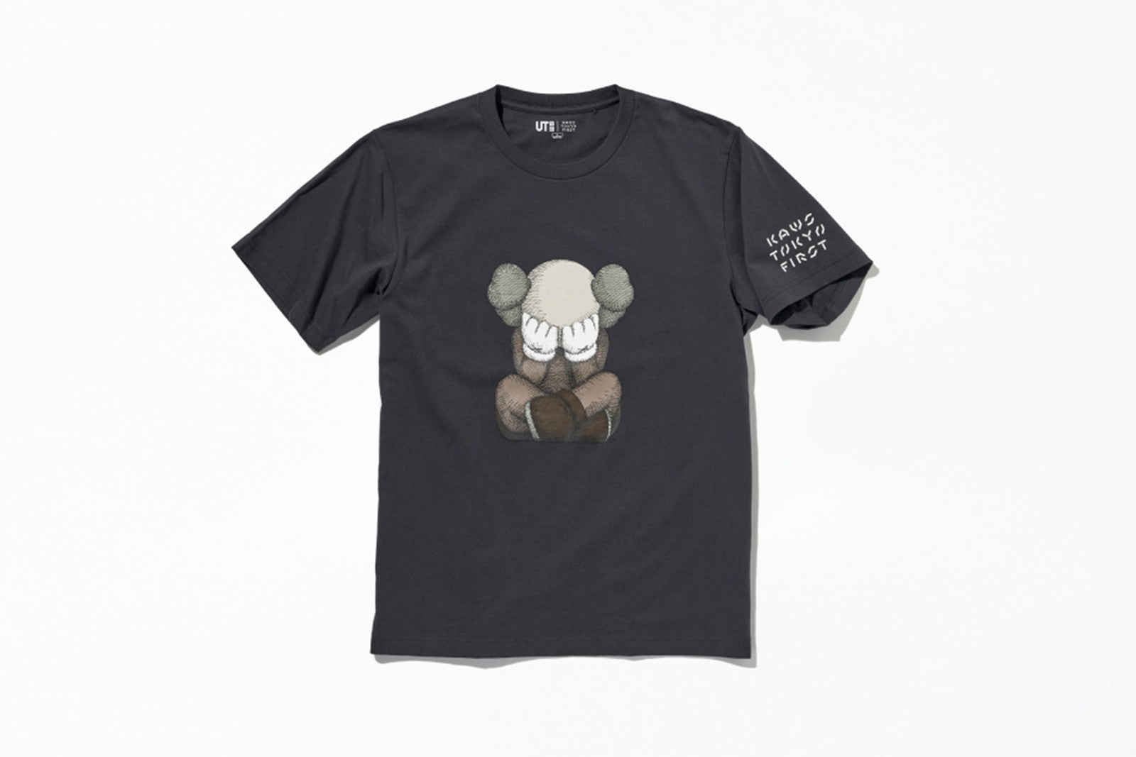 Kaws x Uniqlo Tokyo First Tee Japan Sizing Sz M 7657