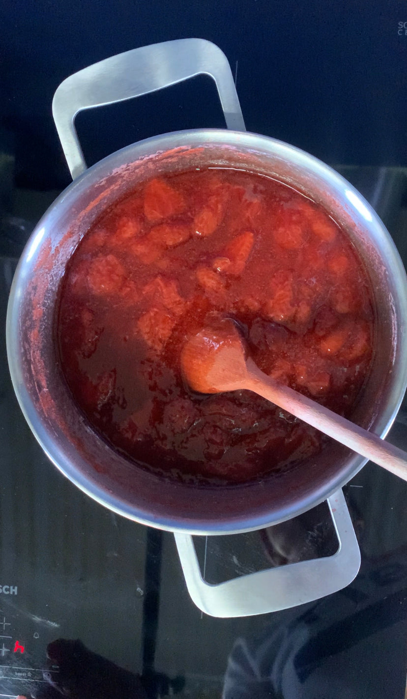 Strawberry jam cooking