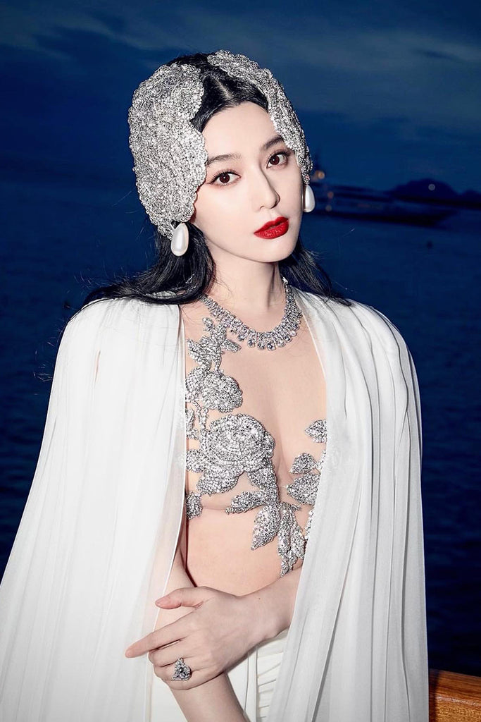 Anabela Chan Joaillerie_Fan Bing Bing wears the Anabela Chan for Miss Sohee Couture SS23 White Diamond Tutti Frutti Necklace & Peony Butterfly Ring at the Red Sea International Film Festival's 'Women's Stories Gala'
