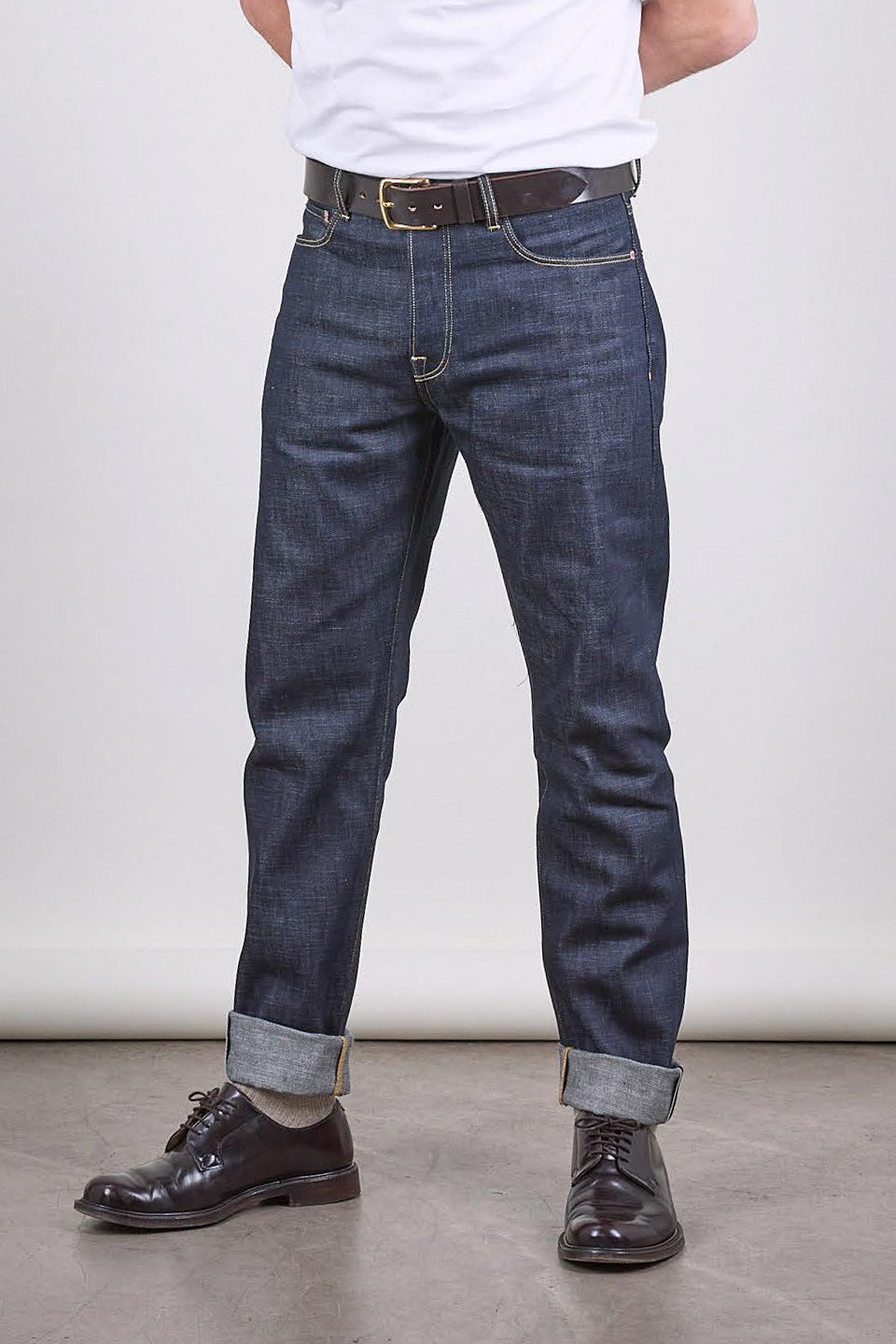 mens relaxed tapered jeans