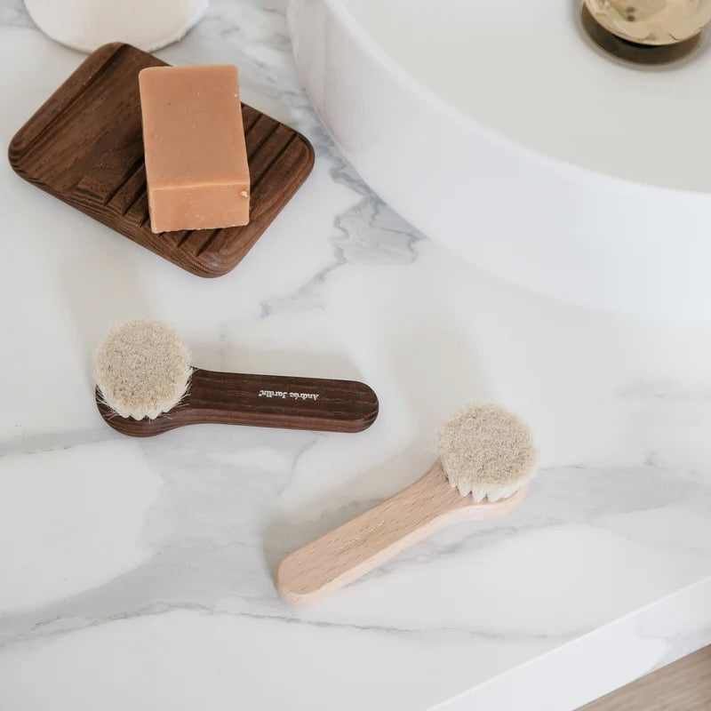 Soft face cleansing brushes
