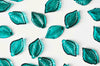 pendentif feuille verre vert, perles verre tchèque, perle végétal, verre violet, creation bijou,22.5mm, lot 10 perles, G4192