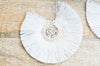 Pendentif large pompon fil blanc écru or support doré,création boucles oreille, pendentif fil or, 70-80mm, lot de 2, G4531