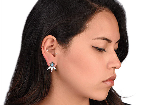 Stud Shiloh Earrings Lionette