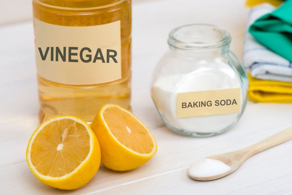 Vinegar and Baking Soda Cleaner