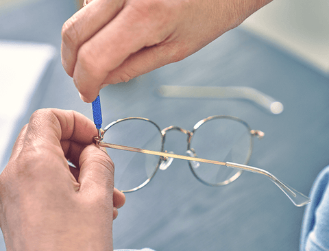 Fixing glasses at Ezyglasses